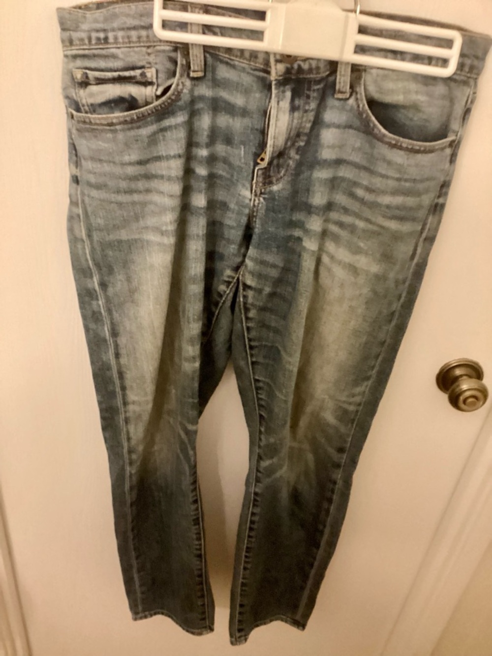 Lucky Brand women’s washed jeans